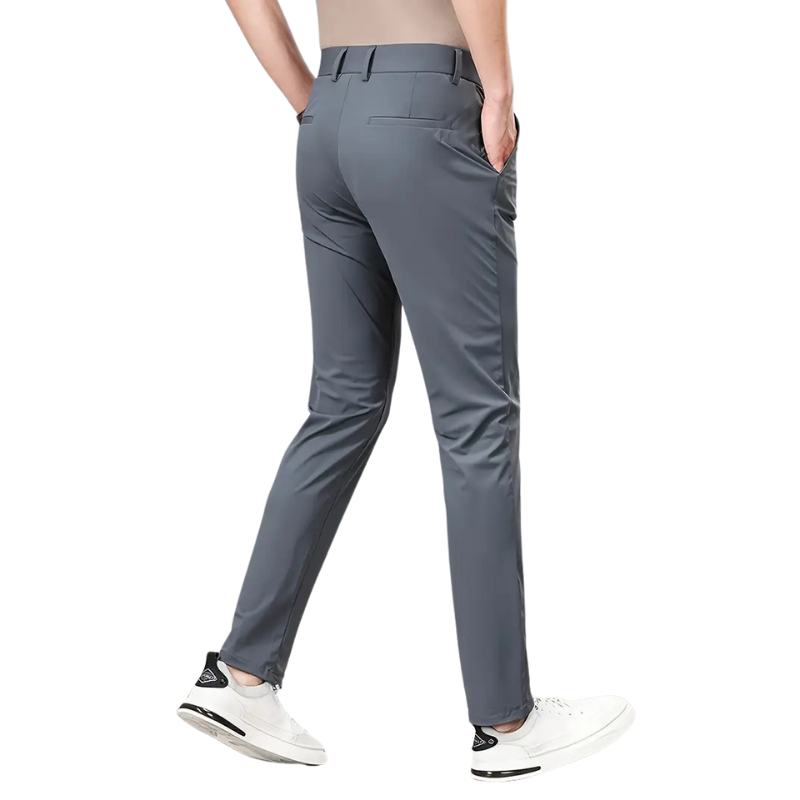 Stretchige Slim-Fit Hose mit Taschen